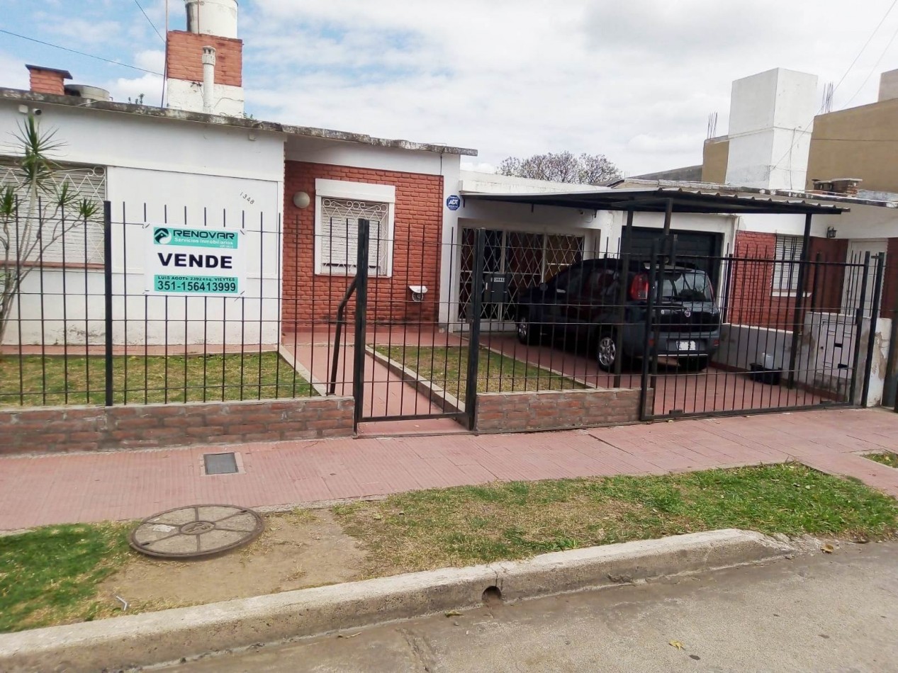 CASA EN VENTA BARRIO LOS NARANJOS/SAN RAFAEL