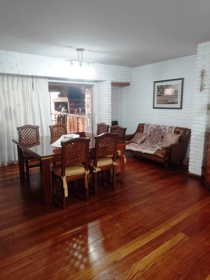 Hermosa casa en venta en Bo Parque Velez Sarfield