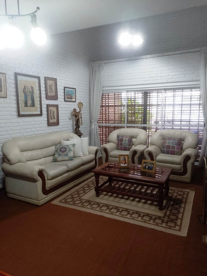 Hermosa casa en venta en Bo Parque Velez Sarfield