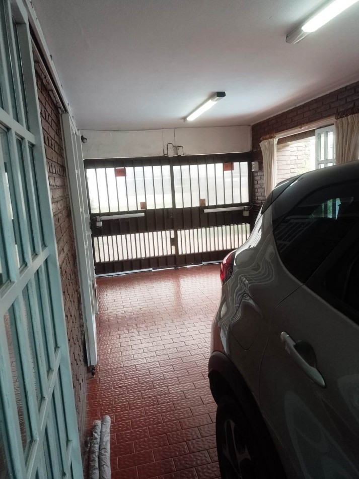 Hermosa casa en venta en Bo Parque Velez Sarfield