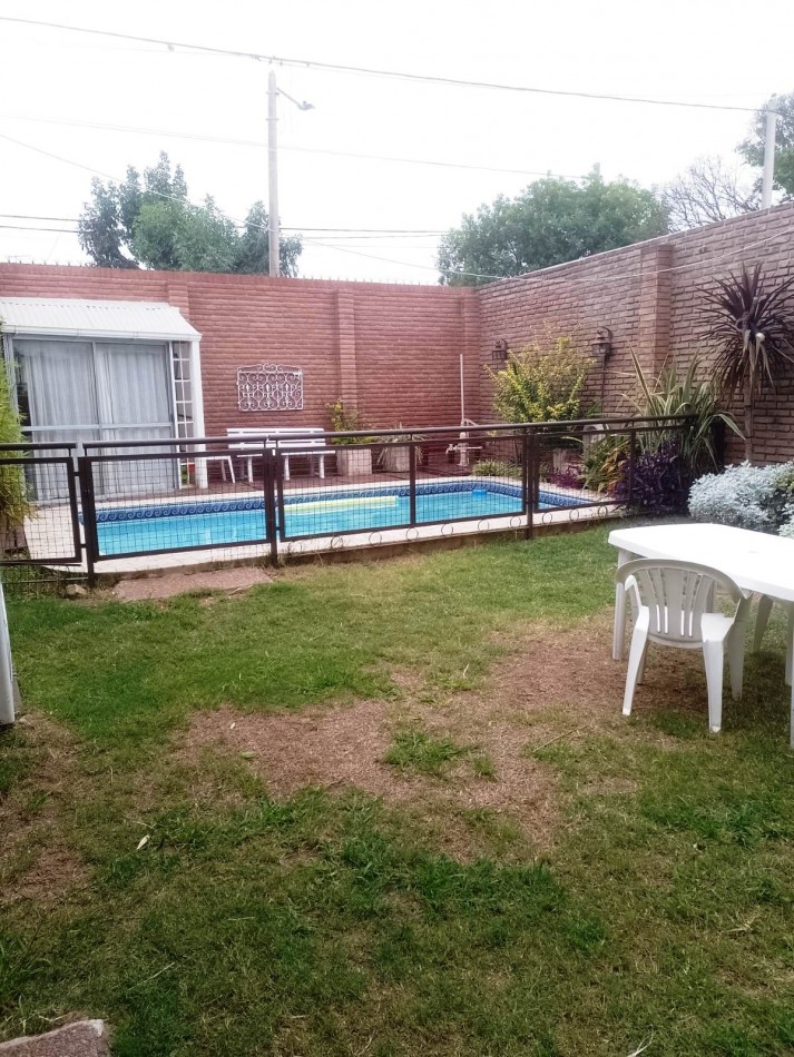 Hermosa casa en venta en Bo Parque Velez Sarfield