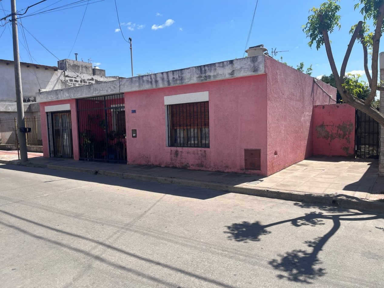 CASA EN VENTA BARRIO ALTO ALBERDI