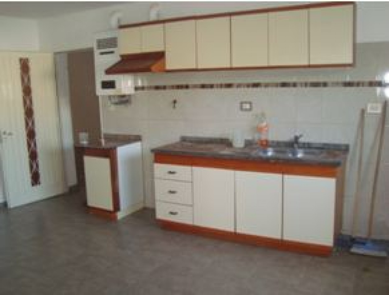 CASA EN VENTA Bo ALTO ALBERDI