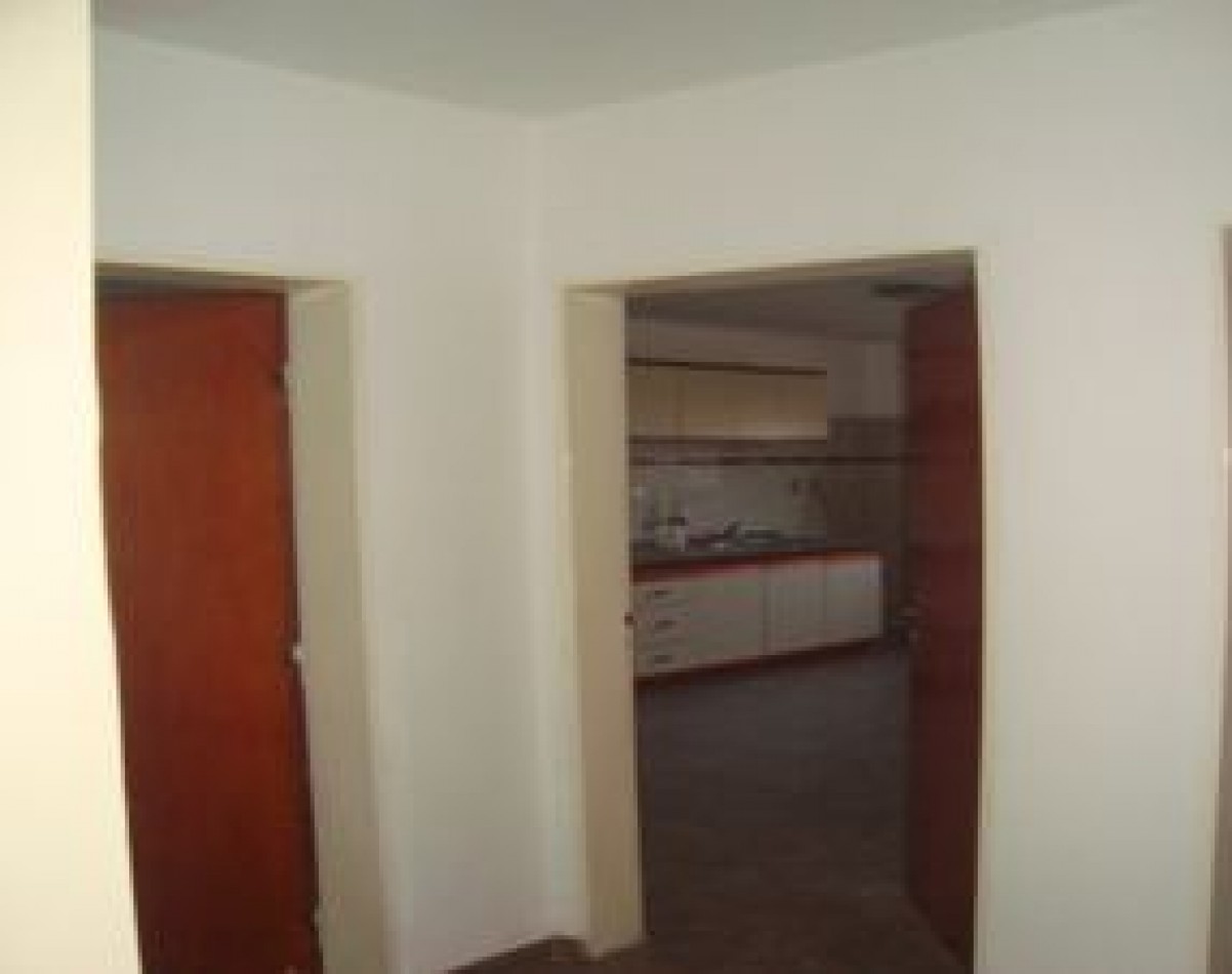 CASA EN VENTA Bo ALTO ALBERDI