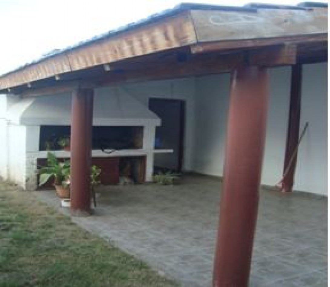 CASA EN VENTA Bo ALTO ALBERDI