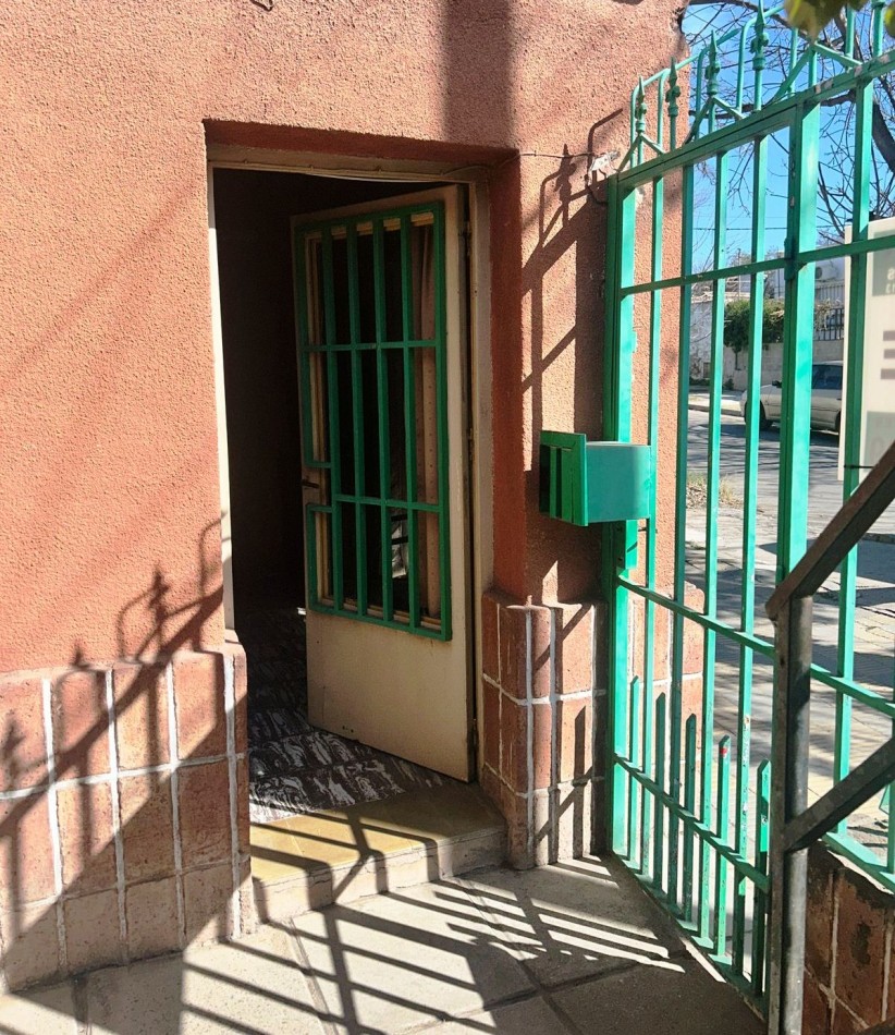 CASA + DEPARTAMENTO EN VENTA BARRIO OBSERVATORIO