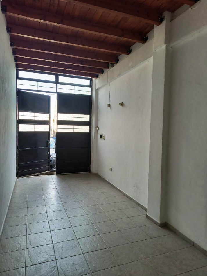 DEPOSITO EN ALQUILER ZONA AV. FUERZA AEREA 