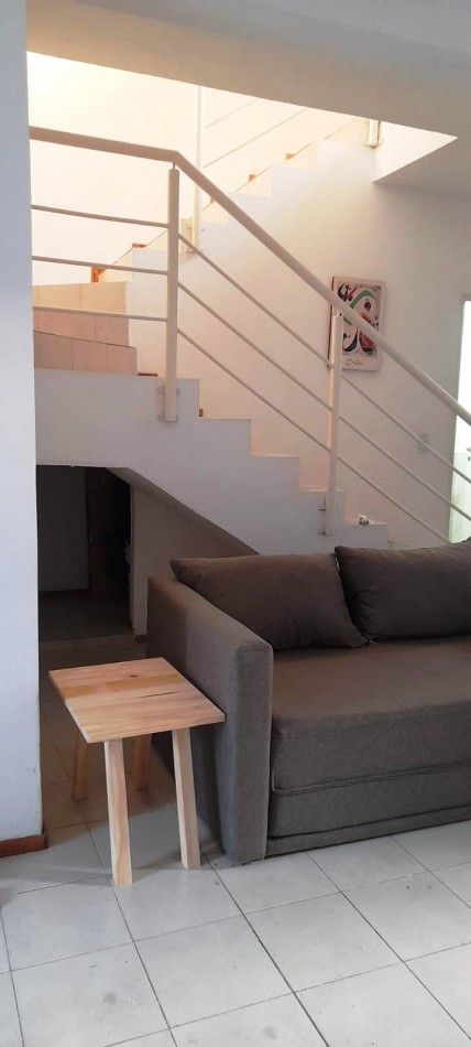 Hermosa CASA/DUPLEX en VENTA Bo Villa Rivera Indarte. 