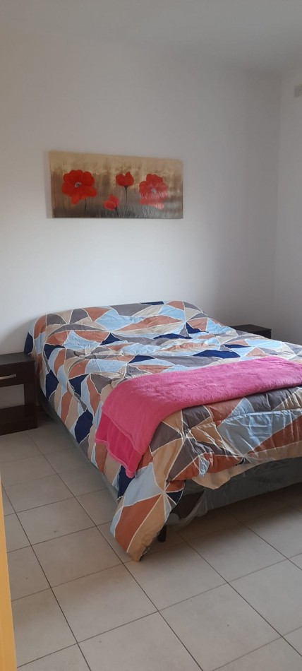 Hermosa CASA/DUPLEX en VENTA Bo Villa Rivera Indarte. 