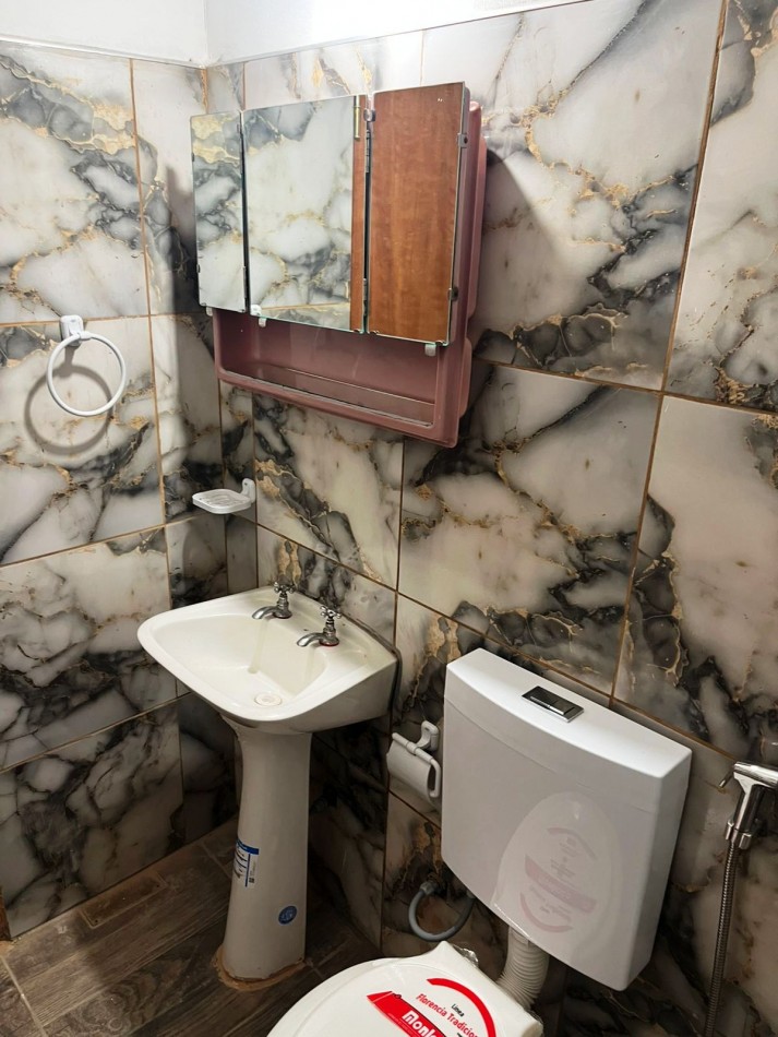 LOCAL CON DEPARTAMENTO DE 1 DORMITORIO  EN ALQUILER 