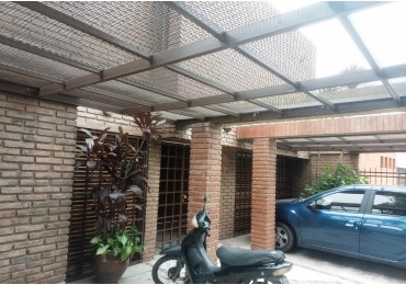 Hermosa casa en venta en Bo Parque Velez Sarfield